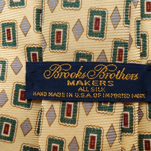 Brooks Brothers Other - COMING DECEMBER V VINTAGE Brooks Brothers Contemporary Foulard Silk Tie